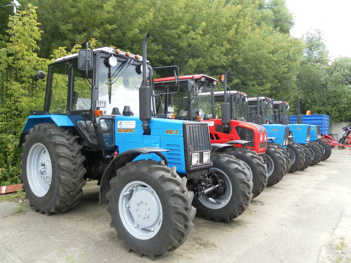Тракторы МТЗ 892 Беларус