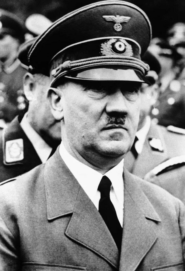 За що Гітлер був номінований на Нобелівську премію?