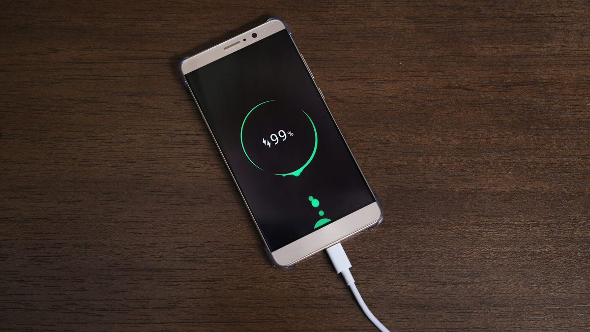 Чим відрізняються види швидких зарядок