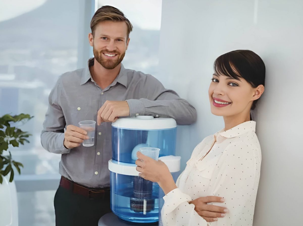 Кулер для бутильованої води