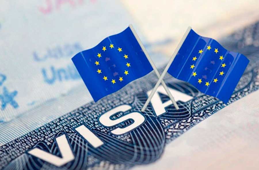 Особенности и требования к оформлению страховки для шенгенской визы