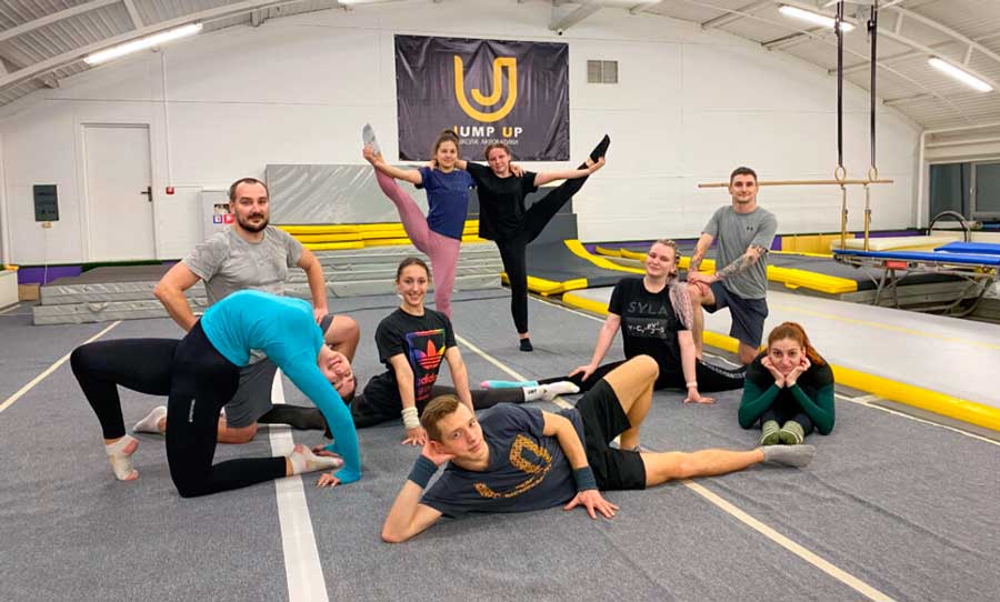 Как акробатика в Школе акробатики Jump Up способствует здоровью и физической форме