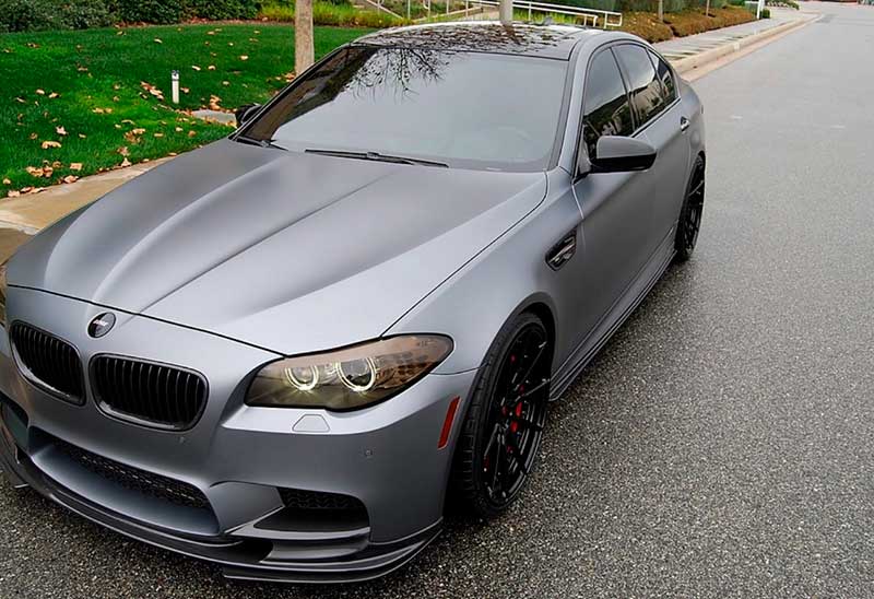 BMW: Цвет серый металлик