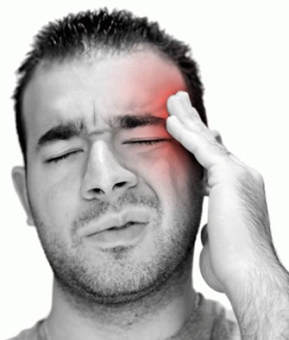 Кластерний головний біль у чоловіка