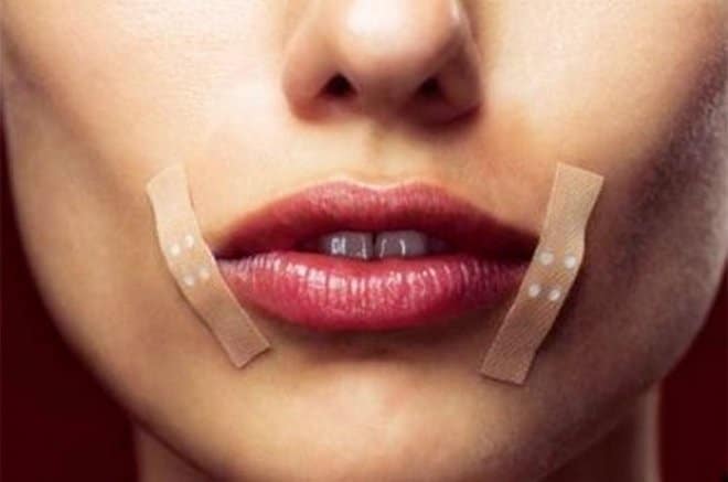 лікування тріщин в куточках губ