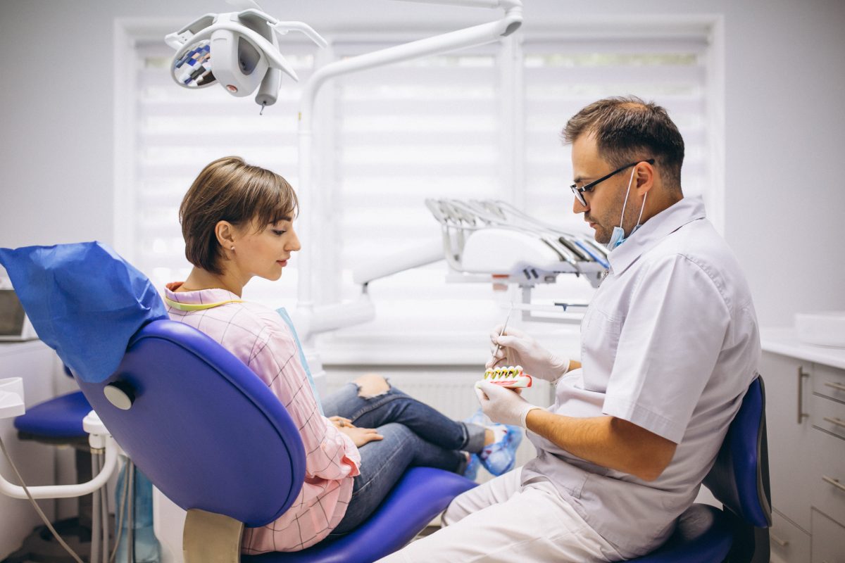 Пацієнт у стоматологічному кріслі