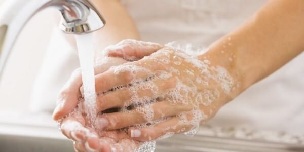 Миття рук як профілактика зараження глистами