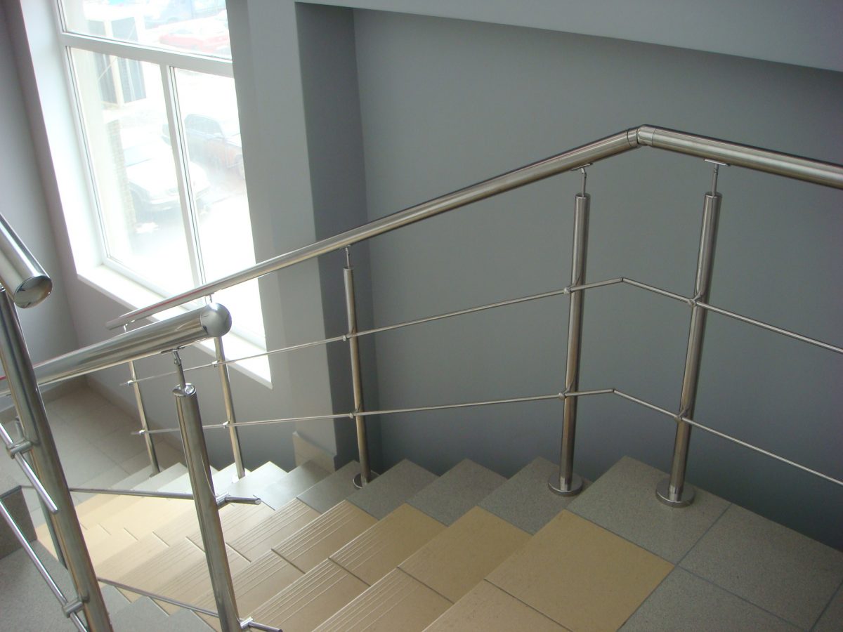 перила изи нержавеющей стали