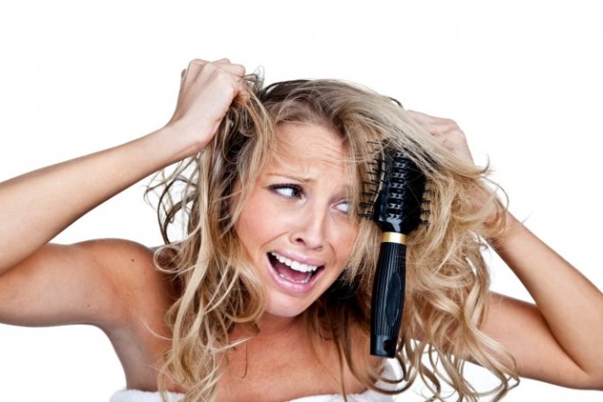 Чому віпадає волосся на Голові у жінок - причини, що робити, як лікуваті.  Народні рецепти від віпадіння волосся, маски