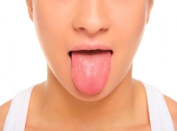 Присмак заліза в роті. Що це означає, причини, від чого може бути вранці, після кашлю, на мові, губах, якщо нудота