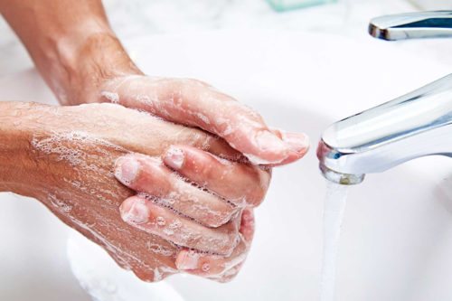 Ретельне миття рук з милом